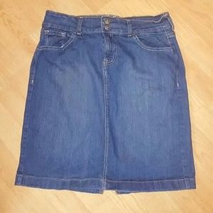 Perfect denim pencil skirt